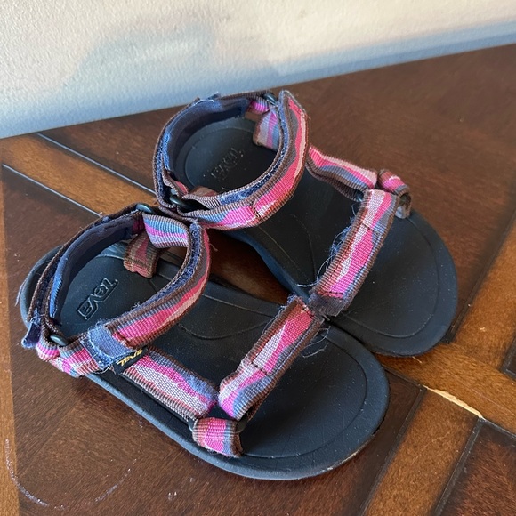 Teva Kids Hurricane XLT 2 Sandals Vista Blue Indigo Size 6 Unisex Outdoor - Picture 10 of 14